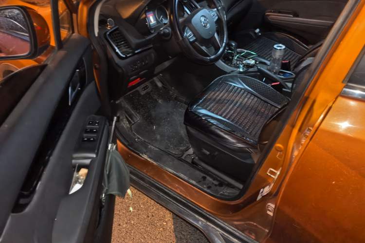 Used Dongfeng Aeolus AX5 2017 1.4T Automatic Fun Edition Driver Seat