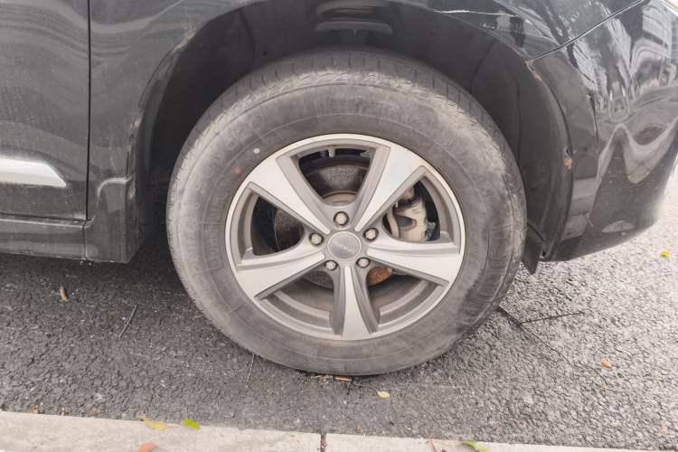 Used Haval H6 2015 Upgraded Model 1.5T Manual Two-Wheel Drive Elite Version