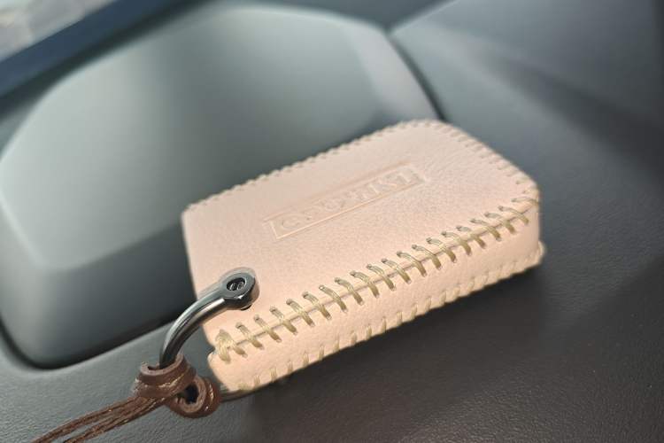 Used Lynk & Co 06 EM-P 2022 PHEV 84 km Range Pro Version
