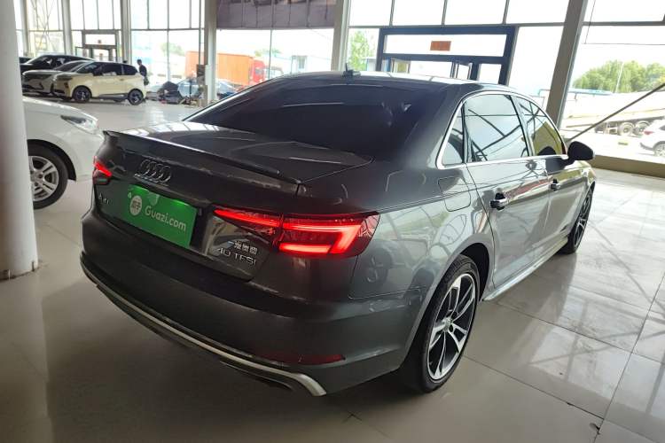 Used Audi A4L 2019 40 TFSI Fashion Edition China VI Emission Standard
