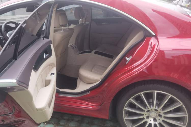 Used Mercedes-Benz CLS 2017 CLS 320 Elegant Edition Left Rear Seat