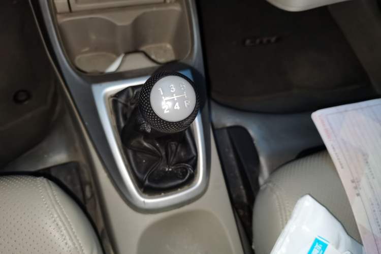 Used Honda City Classic 2008 1.5L manual Elite Edition Gear Lever