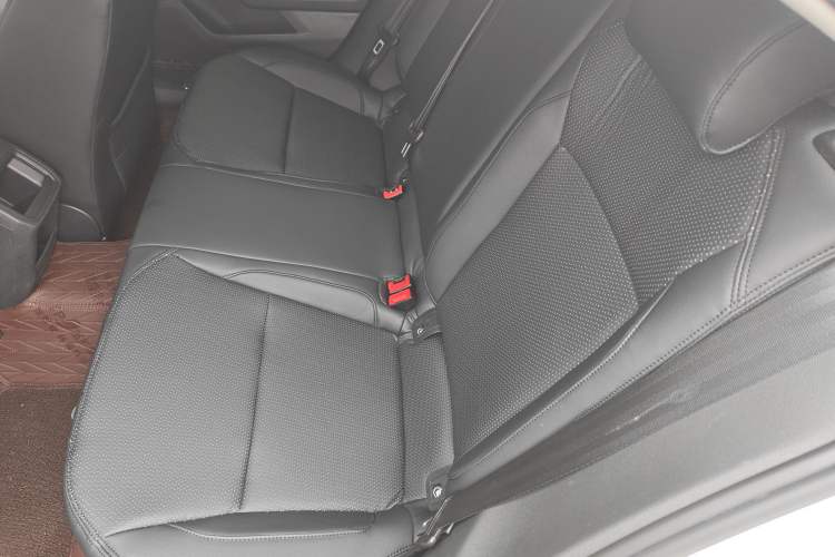 Used Volkswagen Lamando 2015 230TSI DSG Fashion Edition
