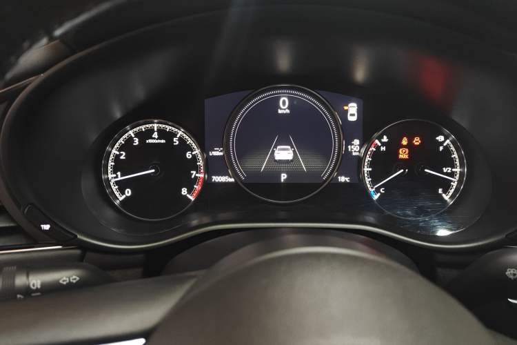 Used Mazda 3 Axela 2020 2.0L Automatic Zhiya Edition Instrument Cluster