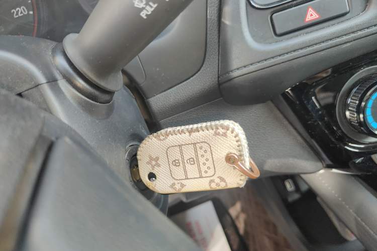 Used Honda Vezel 2020 1.5L CVT Pioneer Edition