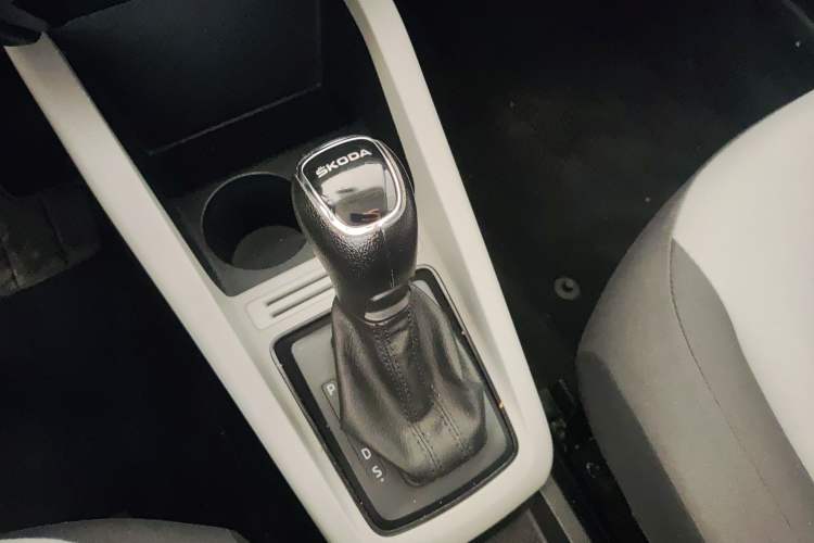 Used Skoda Fabia 2017 1.4L Automatic Car Enjoy Edition
