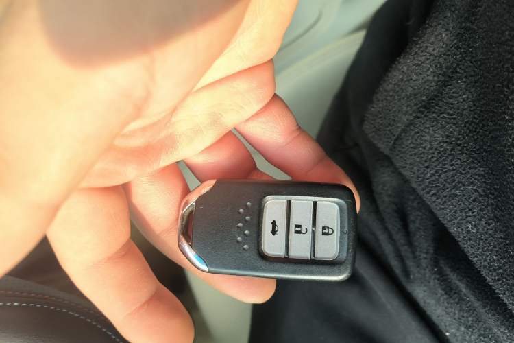 Used Honda Crider 2013 1.8L automatic luxury edition
