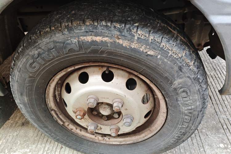 Used Iveco Daily 2014 2.5T-A35 NJ6484ACM47Z4