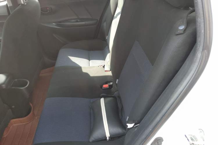 Used Toyota YARiS L Zhi Xuan 2016 Revised 1.5E CVT Charming Edition
