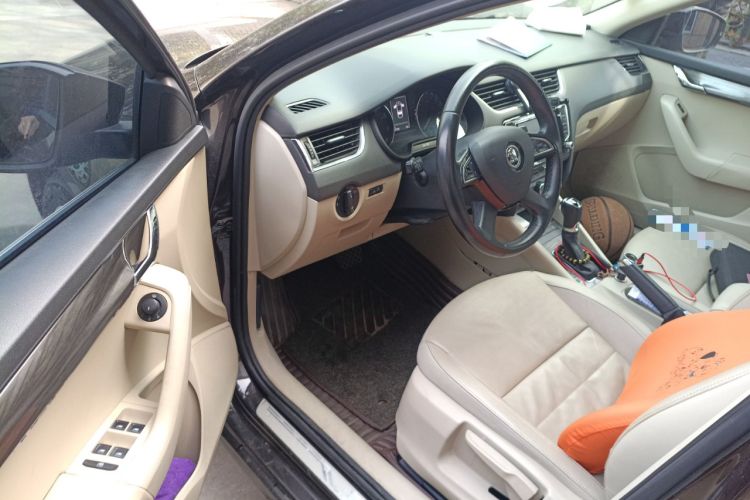 Used Skoda Octavia 2015 1.6L Automatic Yijie Edition