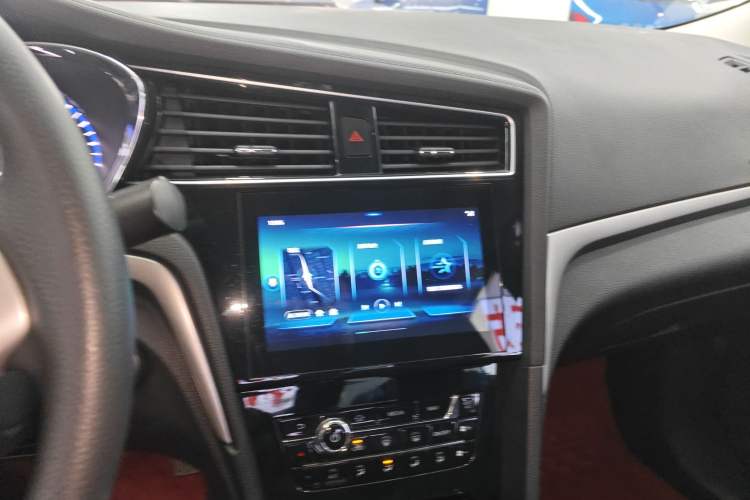 Used Venucia D60 2018 1.6L CVT Smart Connect Elite Edition