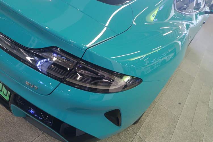 Used Xiaomi Auto SU7 2024 Rear-Drive Long-Range Intelligent Driving Version
