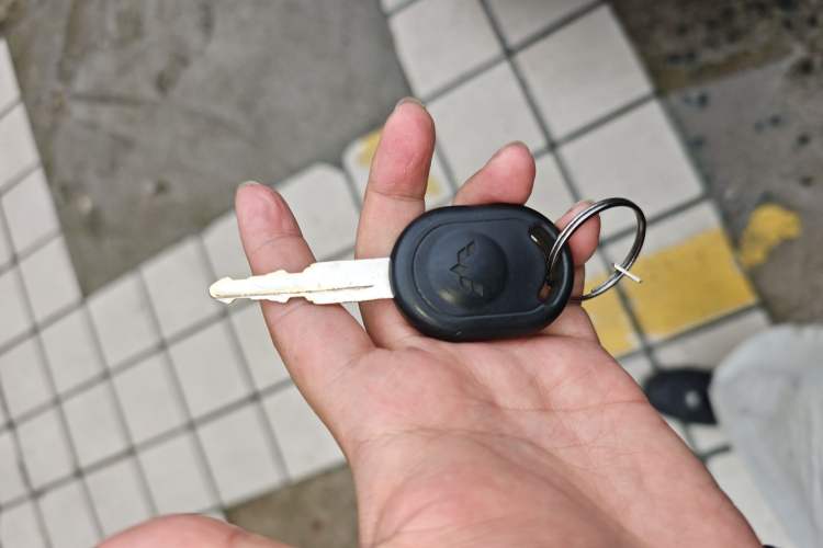 Used Wuling Hongguang 2015 1.2L S Base Model China V Standard Vehicle Key