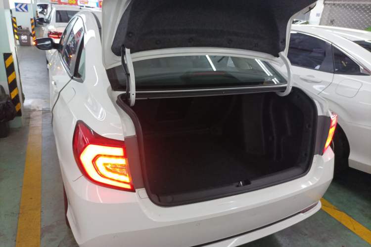 Used Honda Crider 2019 180 Turbo CVT Leading Edition China VI Trunk