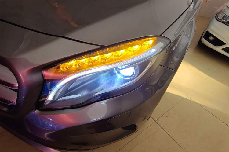 Used Mercedes-Benz GLA 2015 GLA 220 4MATIC Fashion Model