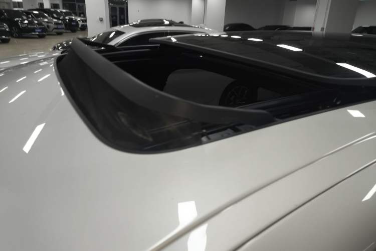 Used BMW 5 Series 2019 530Li Leading Model M Sport Package Roof