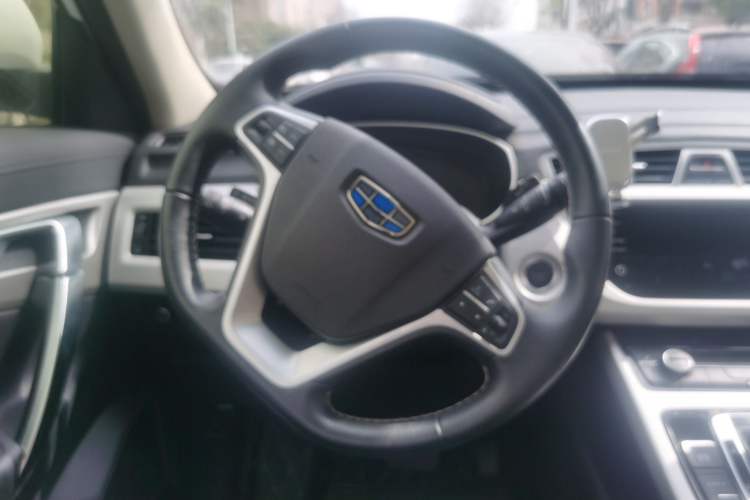 Used Geely Auto Emgrand X7 Sport 2018 1.8TD Automatic Two-Wheel Drive Smart 4G Connected Version Steering Wheel