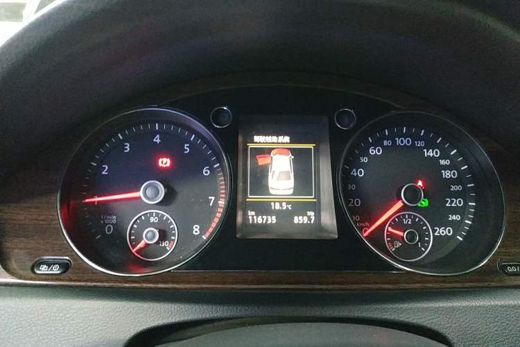 Used Volkswagen Magotan 2015 2.0 TSI Prestige Model Instrument Cluster