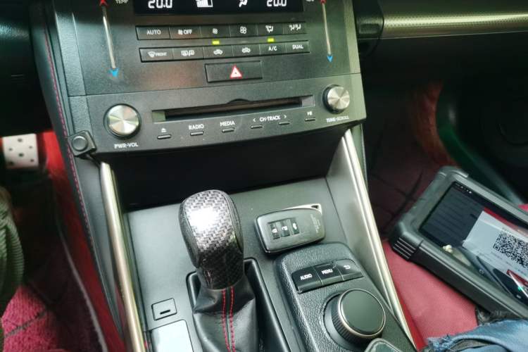 Used Lexus IS 2015 200t F SPORT