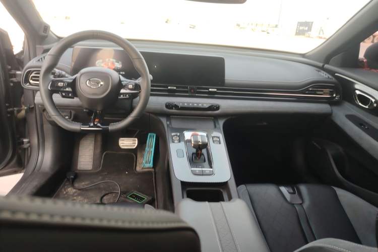 Used GAC Trumpchi EMPOW 2023 400T Automatic R MAX
