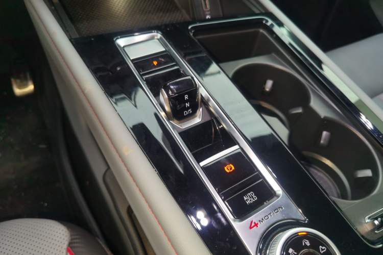 Used Volkswagen Teramont X 2024 380TSI Four-Wheel Drive Prestige Luxury Edition Gear Lever