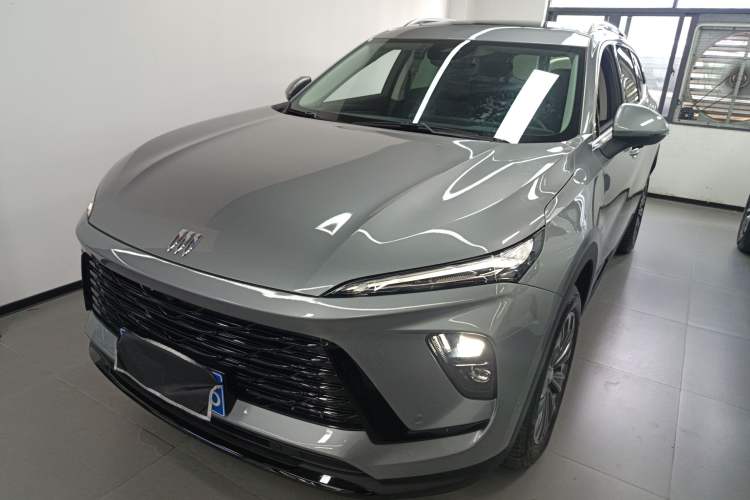 Used Buick Envision 2025 Encore Plus 28T Two-Wheel-Drive Platinum Edition