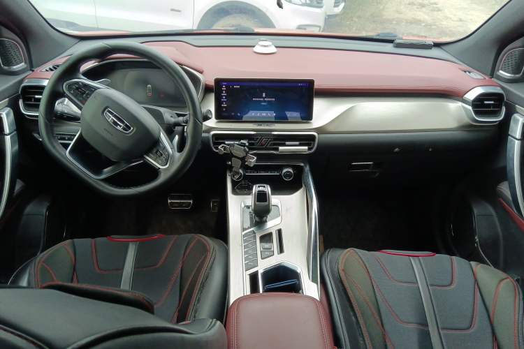 Used Geely Auto Coolray 2019 Sport Model 260T DCT Battle China V Standard