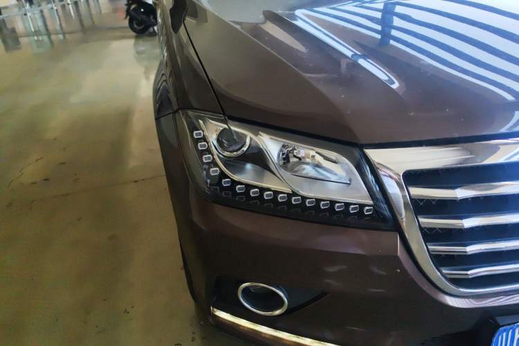 Used Haval H2 2016 Red Label 1.5T Manual Two-Wheel Drive Elite Model