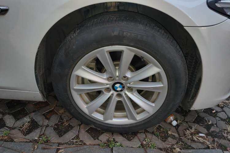 Used BMW 5 Series 2017 520Li Elegant Edition
