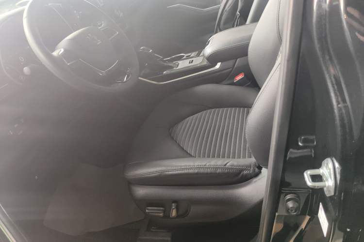 Used Toyota Crown Kluger 2023 2.5L HEV Four-Wheel Drive Prestige Edition Left Front Seat