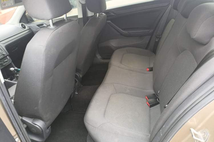 Used Volkswagen Jetta 2019 Dream Edition 1.5L Automatic Fashionable Version Left Rear Seat