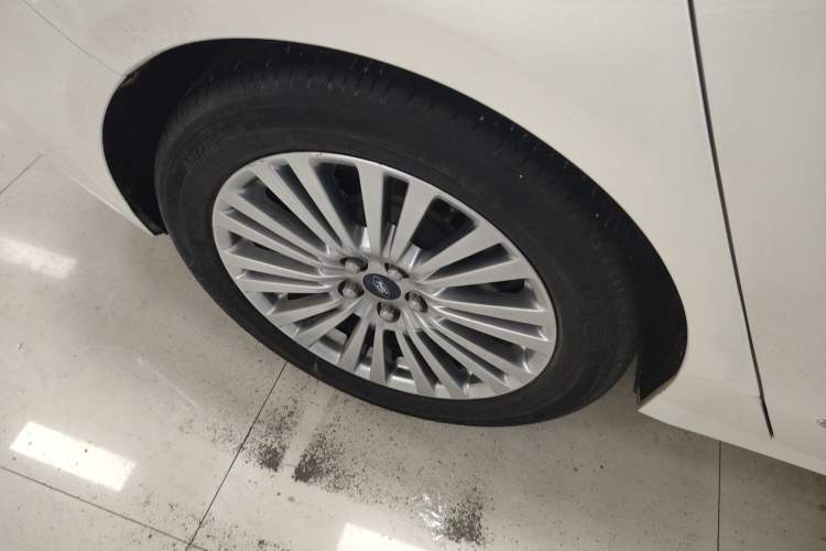 Used Ford Taurus 2015 EcoBoost 245 Luxury Model