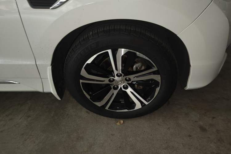 Used Honda UR-V 2017 370TURBO 2WD Prestige Edition China V Right Front Wheel Hub