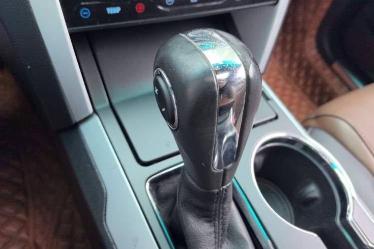 Used Ford Explorer 2013 3.5L Deluxe Model