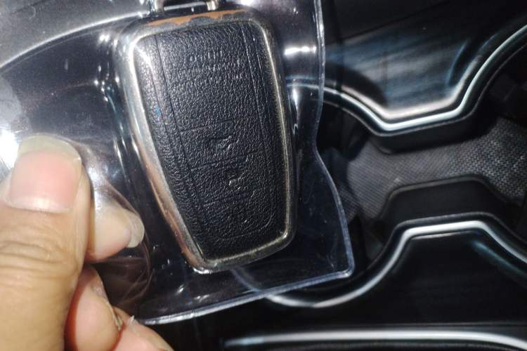 Used Toyota Camry 2021 2.0G Luxury Edition