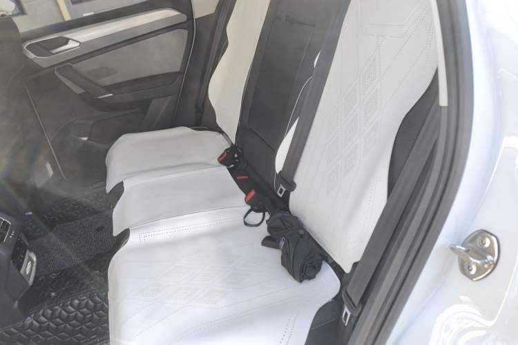 Used Volkswagen Tayron X 2024 330TSI Two-Wheel-Drive Prestige High-Energy Edition
