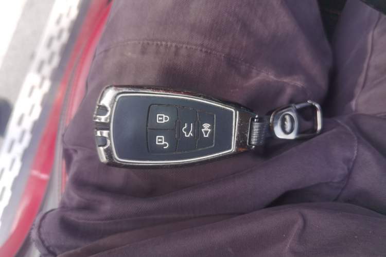 Used BAIC Off-Road BJ40 2018 PLUS 2.0T Manual Four-Wheel Drive Premium Edition China V