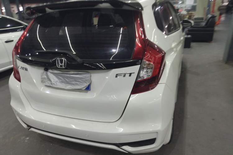 Used Honda Fit 2018 1.5L CVT Comfort Sunroof Version