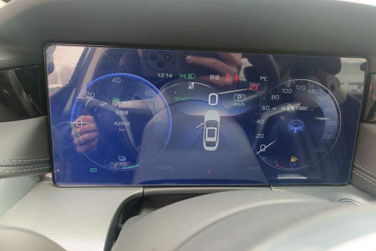 Used Hongqi H5 2024 1.5T HEV Smart Connect Flagship Edition Instrument Cluster