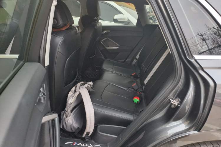 Used Audi Q3 2021 35 TFSI Fashion Dynamic Model