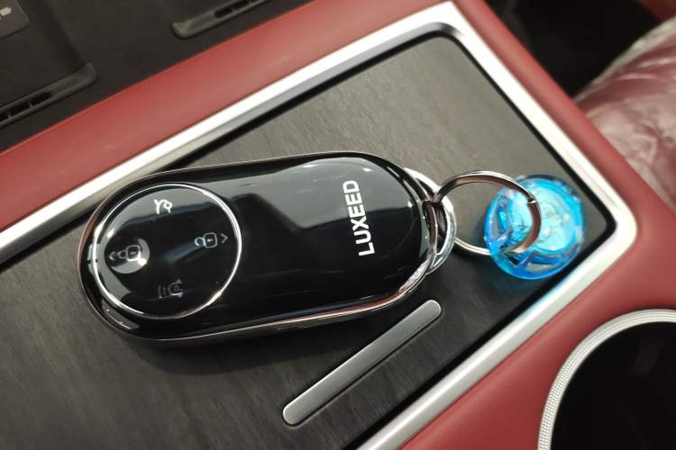 Used Hima Luxeed R7 2026 Model Pure Electric Max+ Interior 1