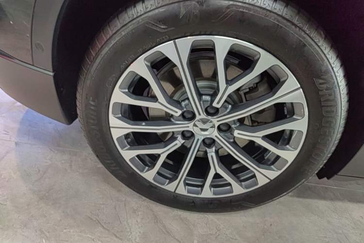 Used Nio ES6 2024 75 kWh Right Rear Wheel Hub