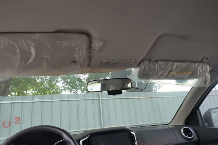 Used Venucia T70 2015 1.6L Manual Ruixing Edition Headliner