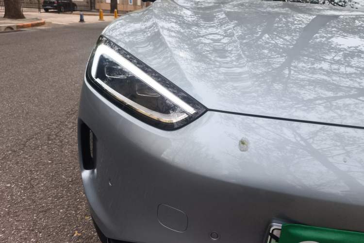 Used Hima AITO M5 2024 All-Electric Max Rear-Drive Advanced Intelligent Driving Version Right Front Headlight