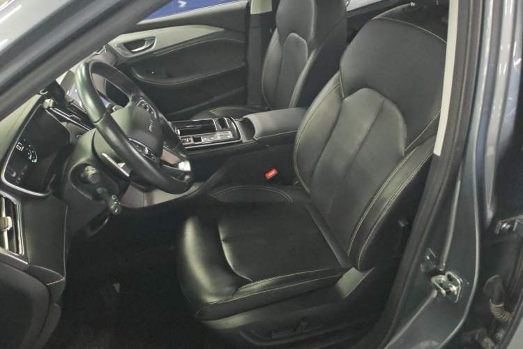 Used Roewe i6 MAX 2020 300TGI Automatic "Swell Cool Smart Drive" Edition
