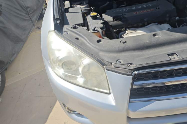 Used Toyota RAV4 2010 2.0L Manual Deluxe Upgrade