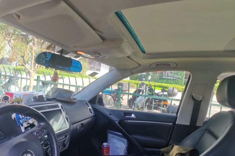 Used Volkswagen Tiguan L 2013 1.8 TSI Automatic All-Wheel Drive Luxury Model
