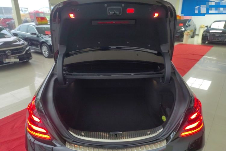 Used Mercedes-Benz S-Class 2017 S 320 L Business Model
