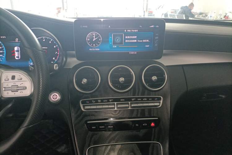 Used Mercedes-Benz C-Class 2020 C 200 L Fashion Edition Sport Version Audio And AC Panel