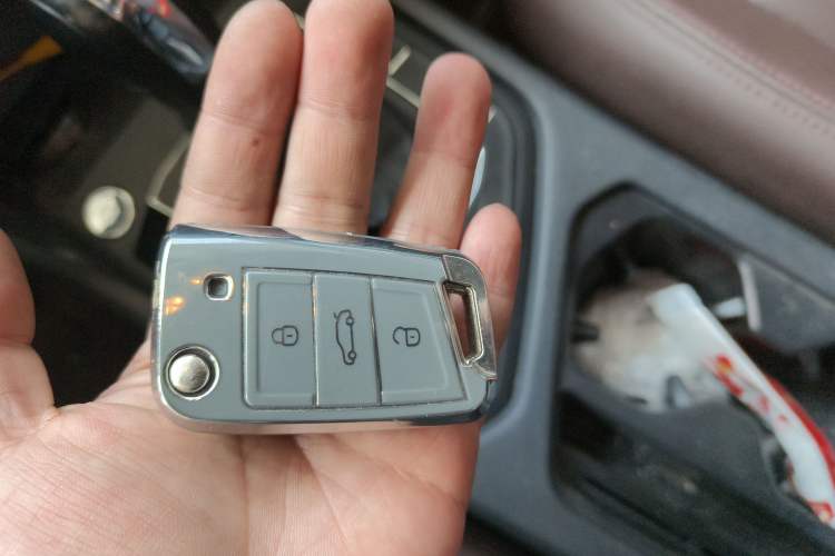 Used Volkswagen Tharu 2021 280TSI Two-Wheel Drive Trend Edition Vehicle Key